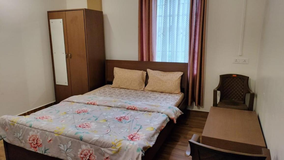 שילונג Aroma Inn מראה חיצוני תמונה