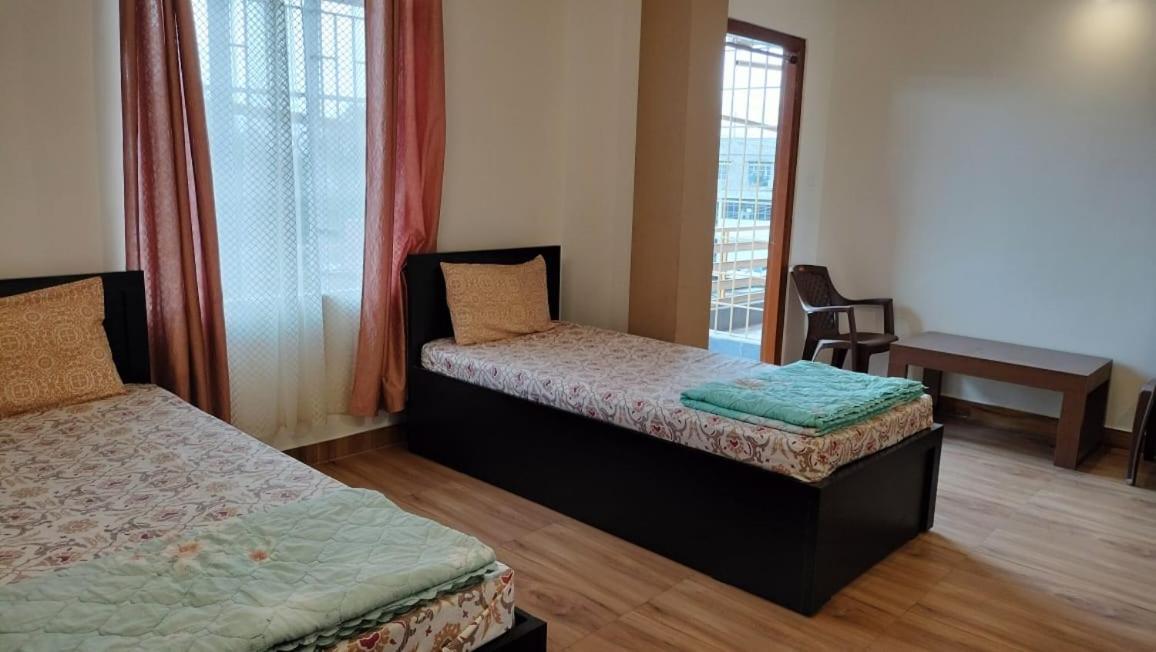 שילונג Aroma Inn מראה חיצוני תמונה