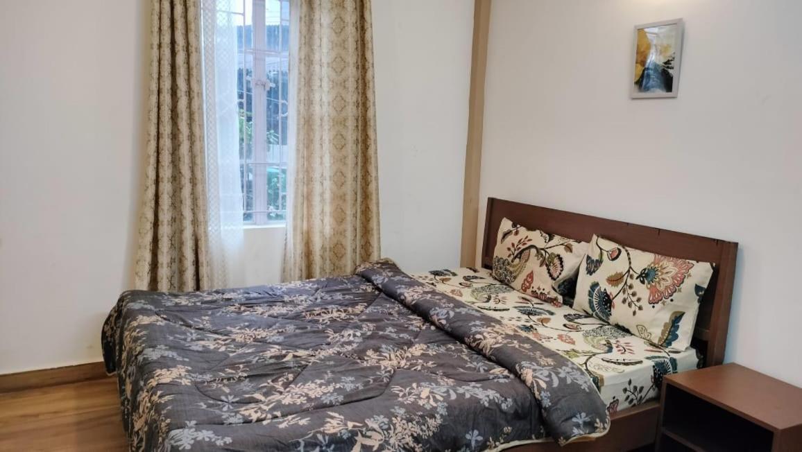 שילונג Aroma Inn מראה חיצוני תמונה