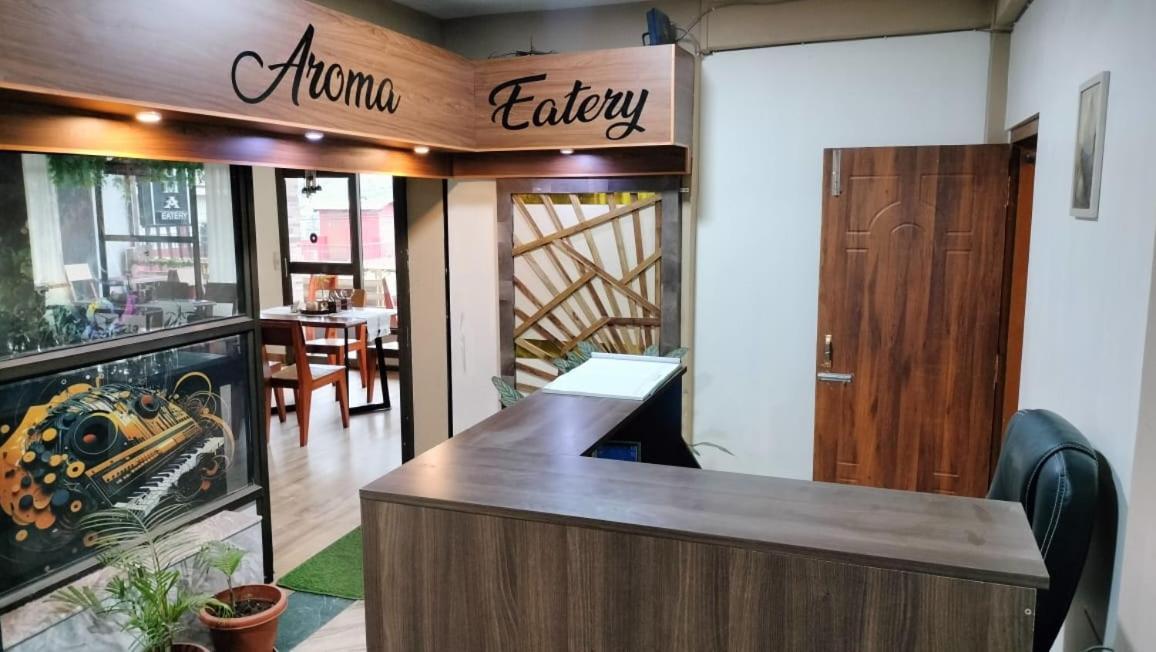 שילונג Aroma Inn מראה חיצוני תמונה