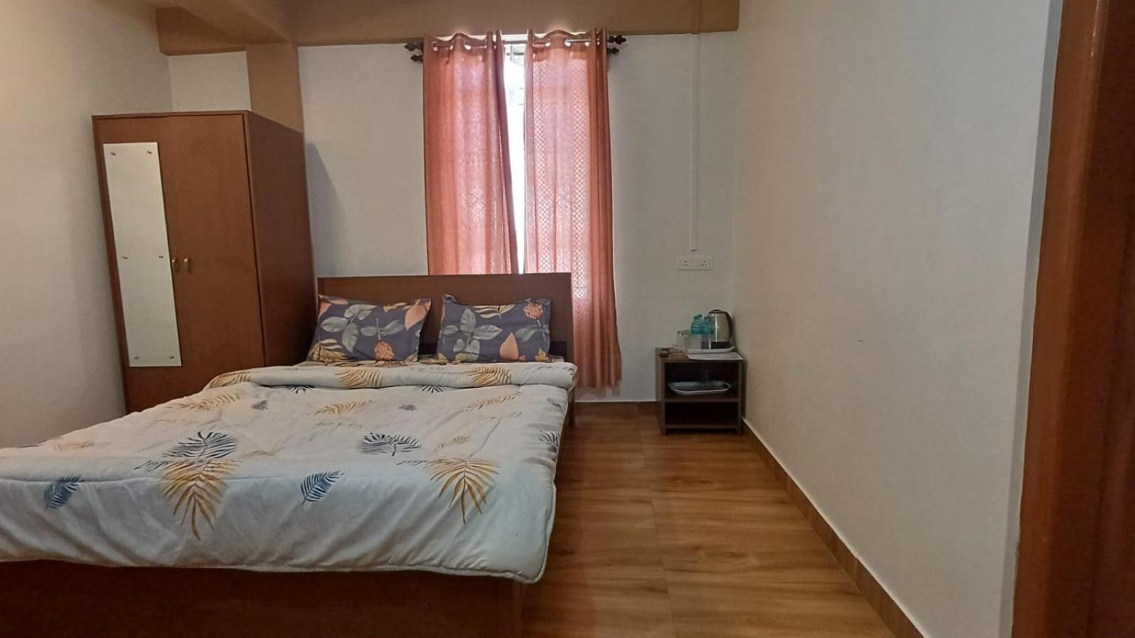 שילונג Aroma Inn מראה חיצוני תמונה