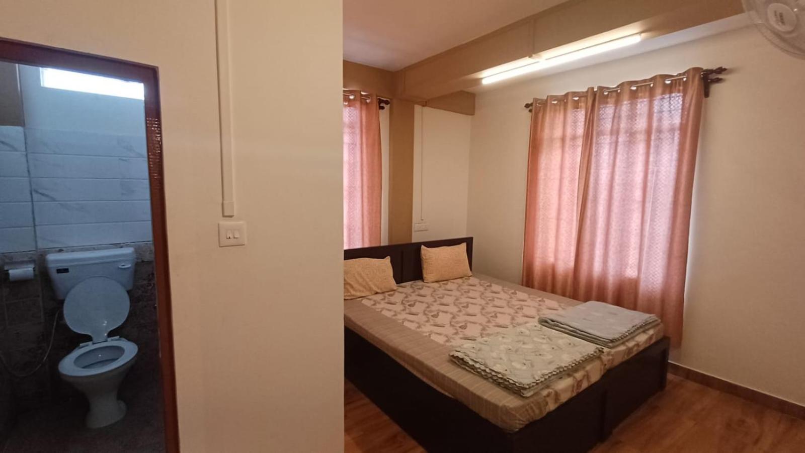שילונג Aroma Inn מראה חיצוני תמונה