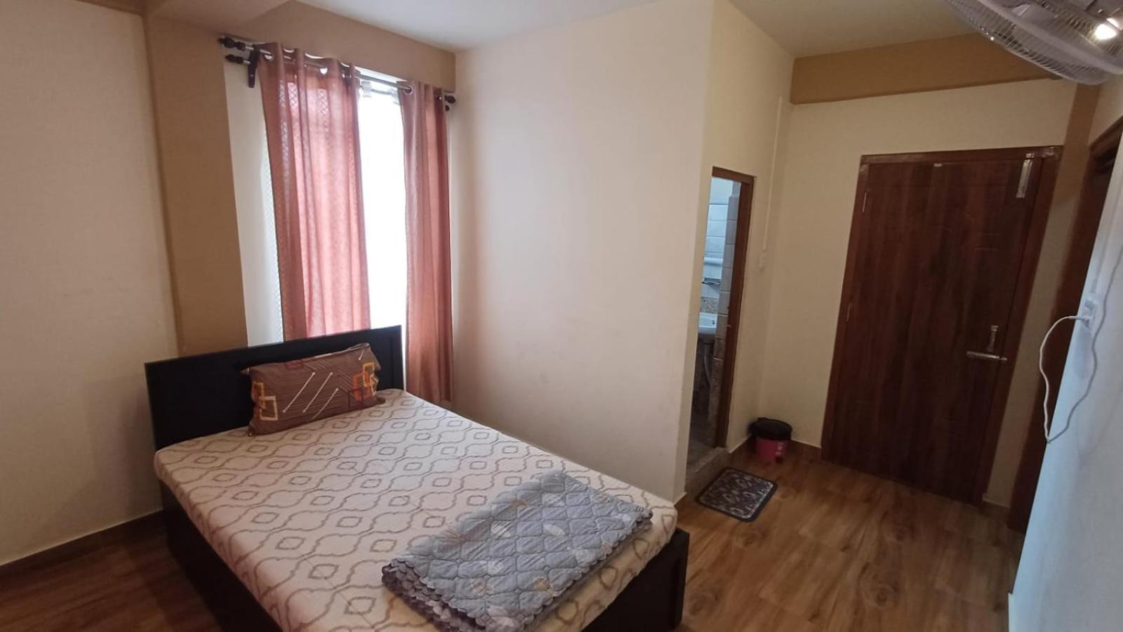 שילונג Aroma Inn מראה חיצוני תמונה