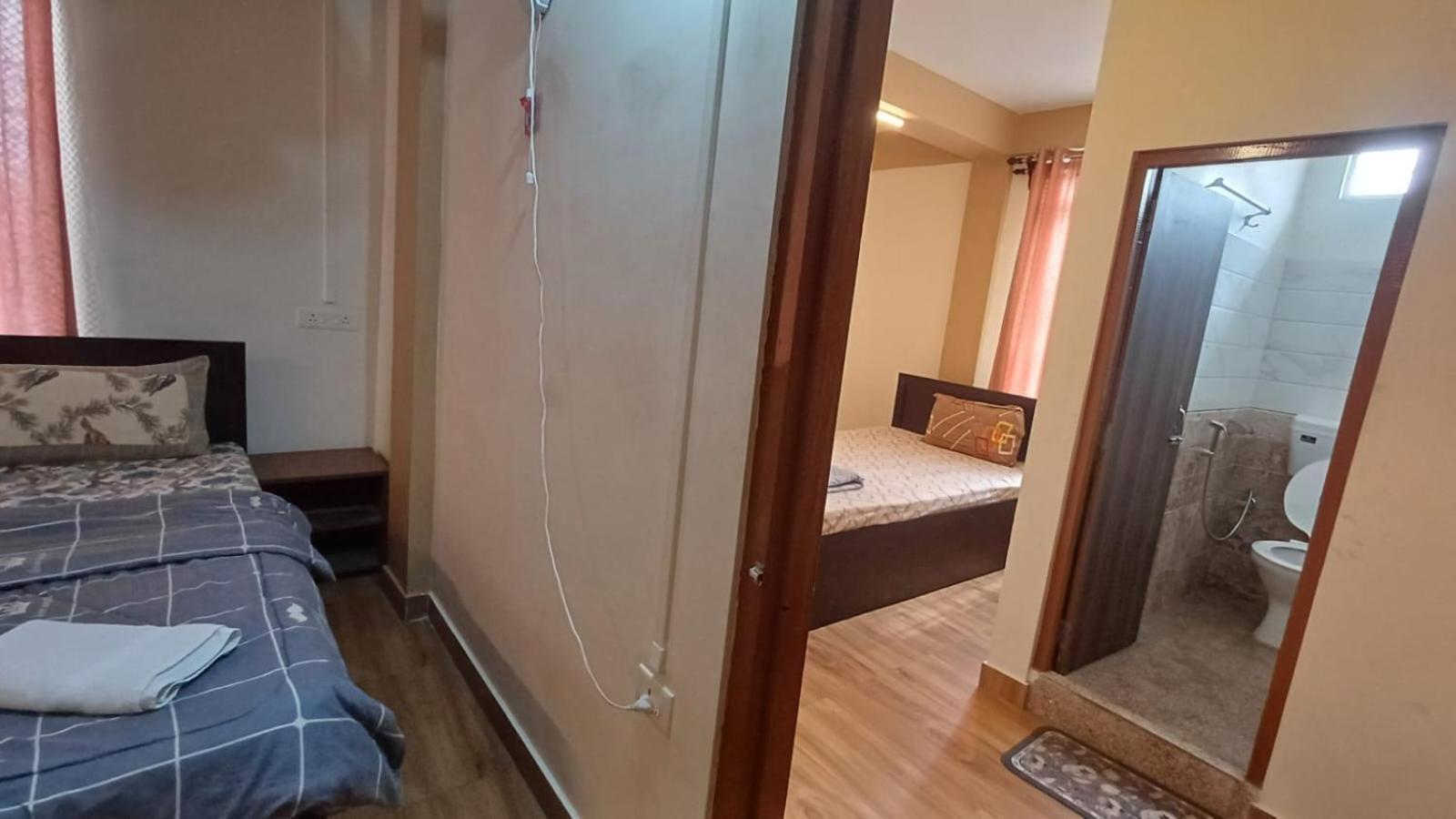 שילונג Aroma Inn מראה חיצוני תמונה