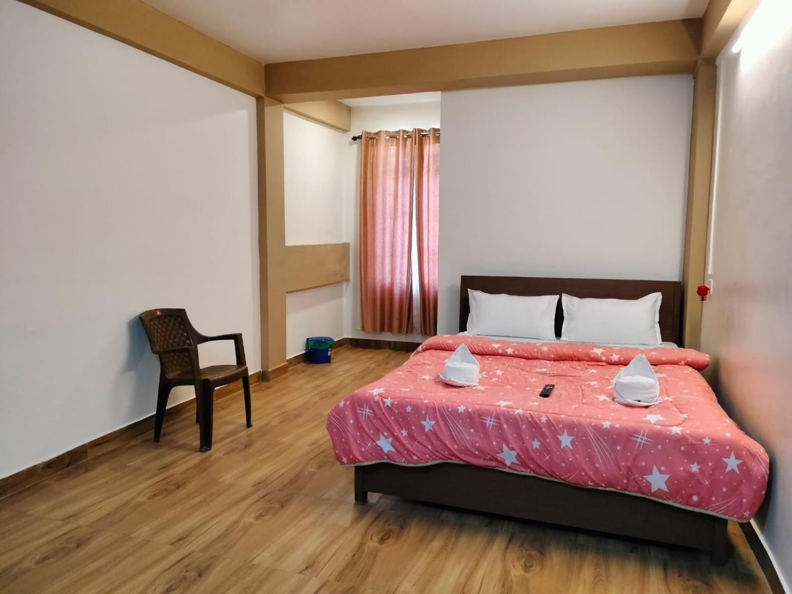 שילונג Aroma Inn מראה חיצוני תמונה